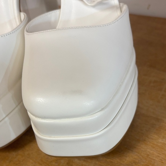 Dream Pairs White  Ankle strap Chunky Platform Pumps - Picture 5 of 6